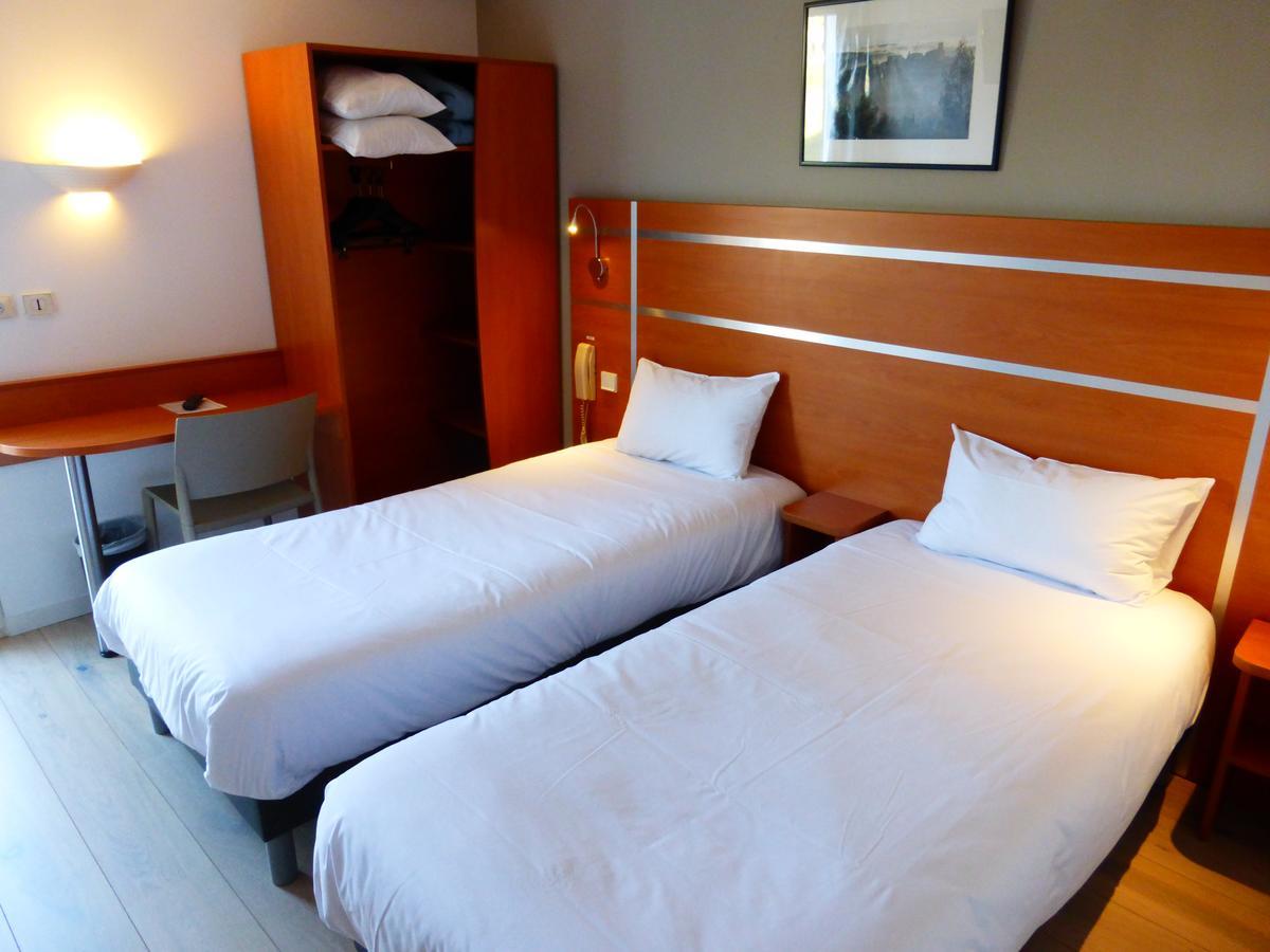 Hotel & Restaurant Heliotel مونْفيرييي سور لي المظهر الخارجي الصورة
